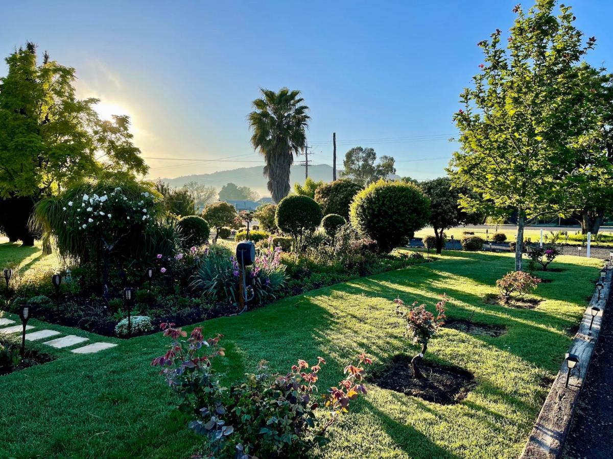 Quirindi Sunflower Motor Inn Екстериор снимка